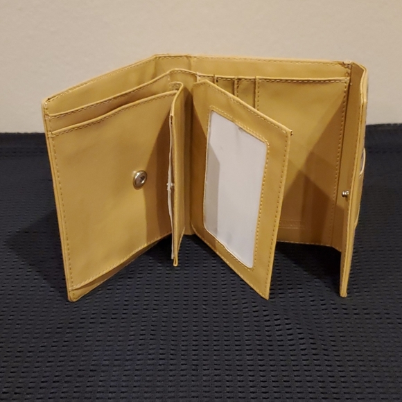 Wallet - Picture 4 of 4